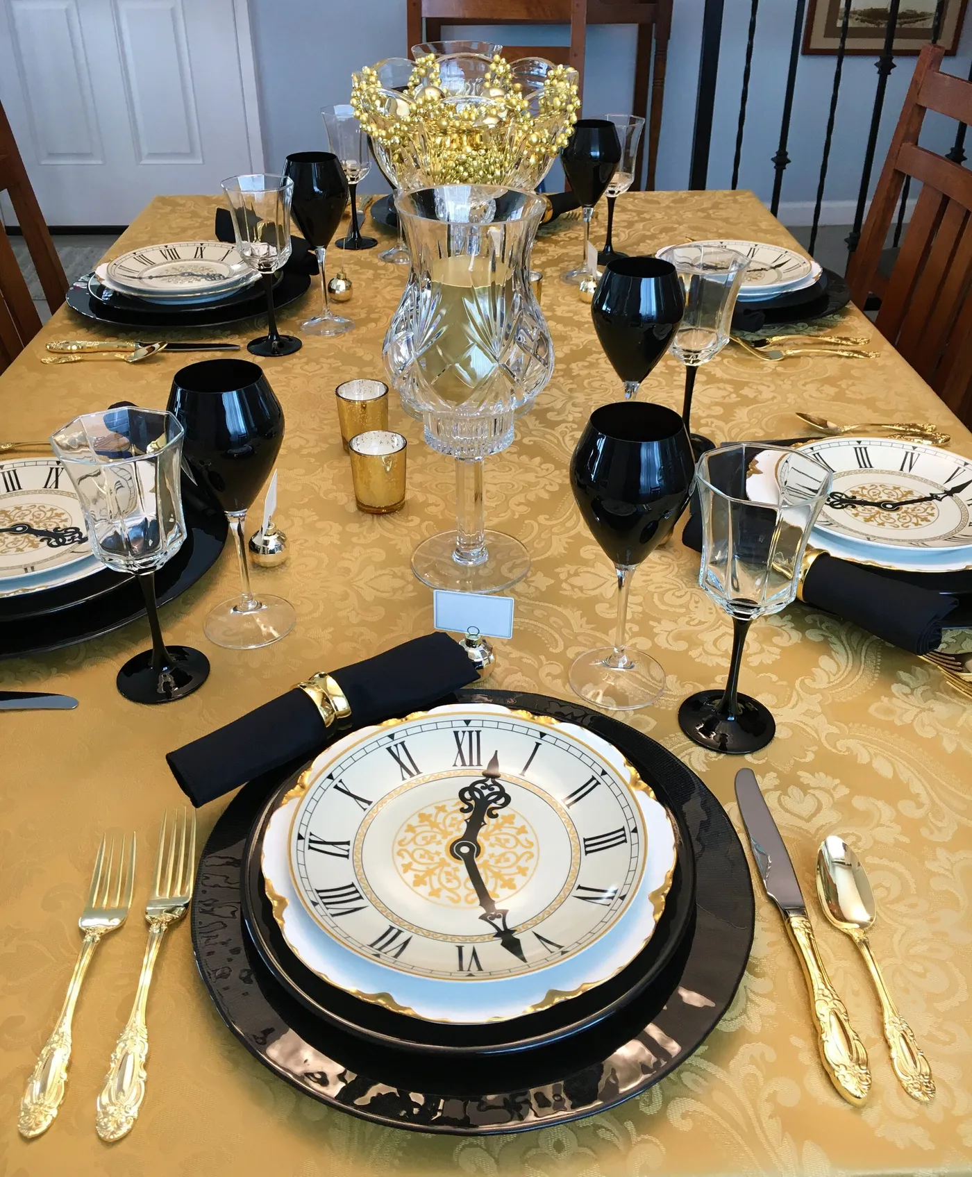 Time for a New Year's Eve Tablesape — Whispers of the Heart
