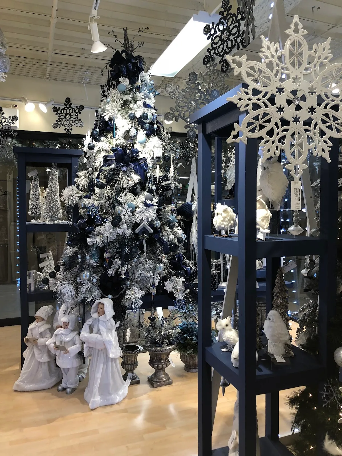 Top Trends in Christmas Home Decor for 2020 - Decorator's Warehouse