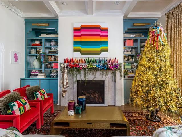 Tour a Merry and Bright Home Decorated for the Holidays | HGTV