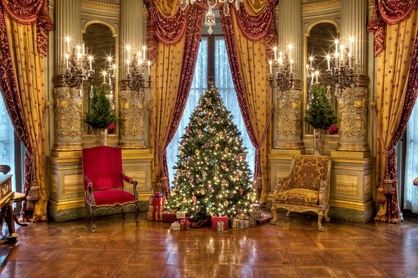 Tour Gilded Age mansions dressed for the holidays at Newport Mansions