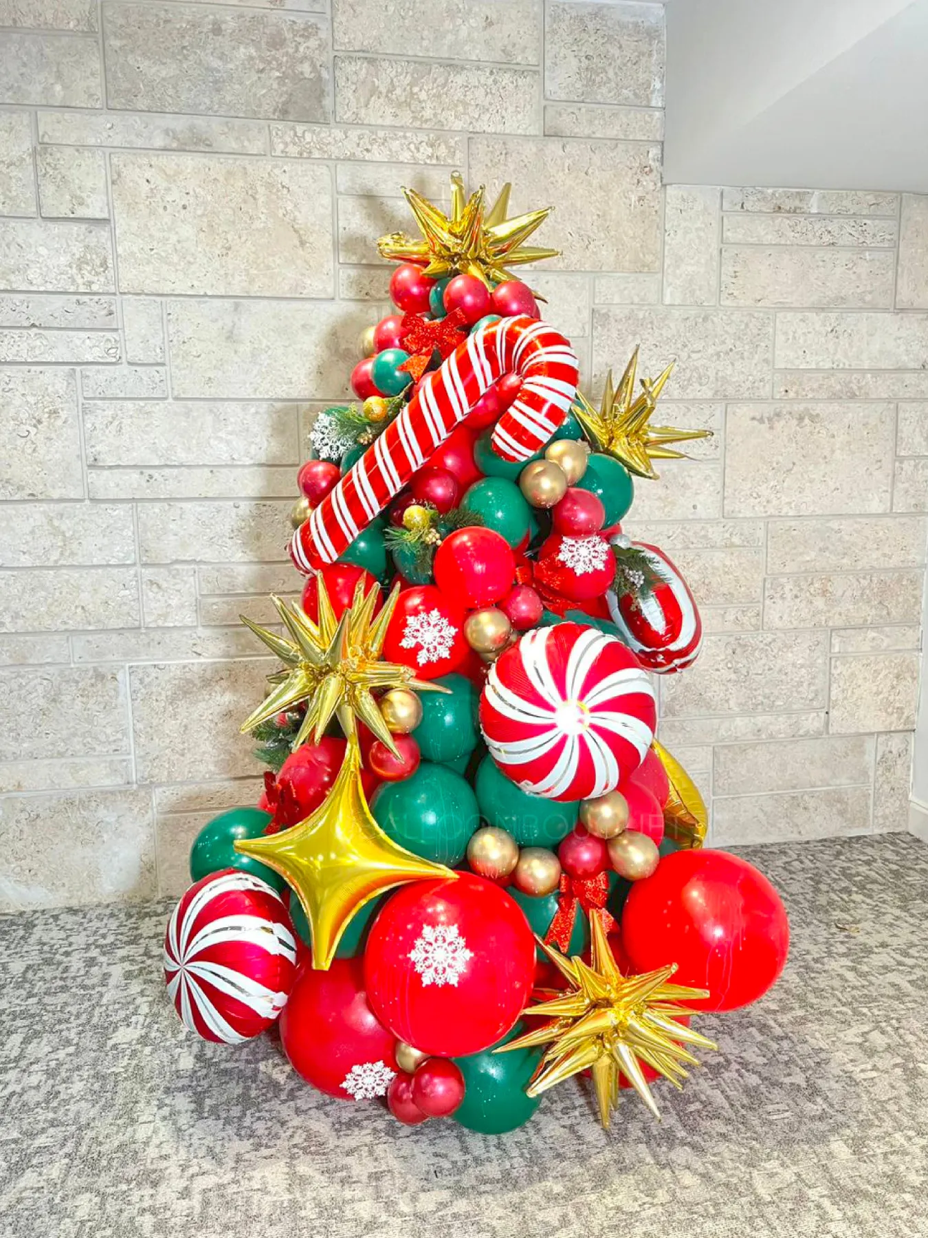 Tree Balloon Store Decorations & Genuine Peppermint Christmas Tree. Decor. Oregon