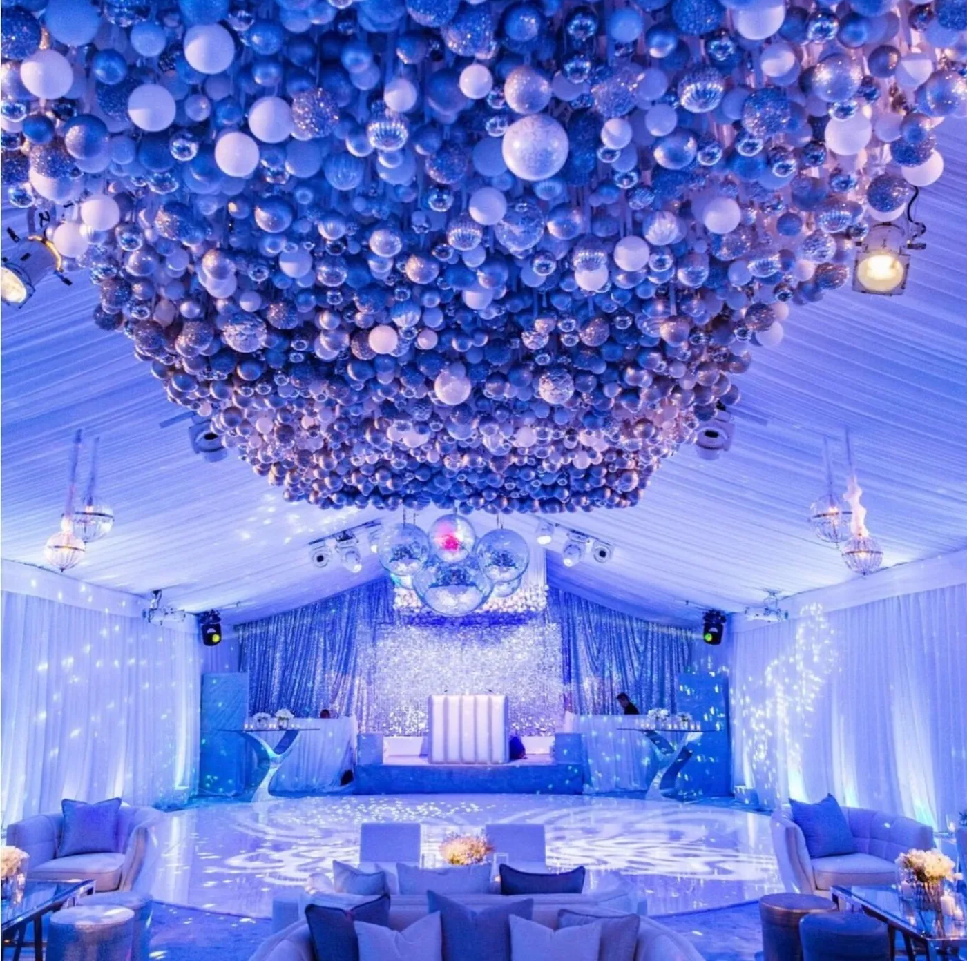 Unique Color Choices for Your Christmas Event - Mindy Weiss