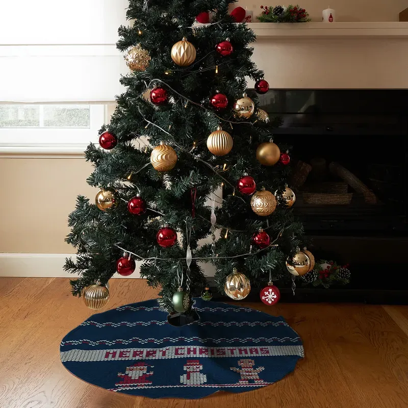 Vintage Knit Christmas Tree Skirt for Cosy Holiday Decor | Udelf