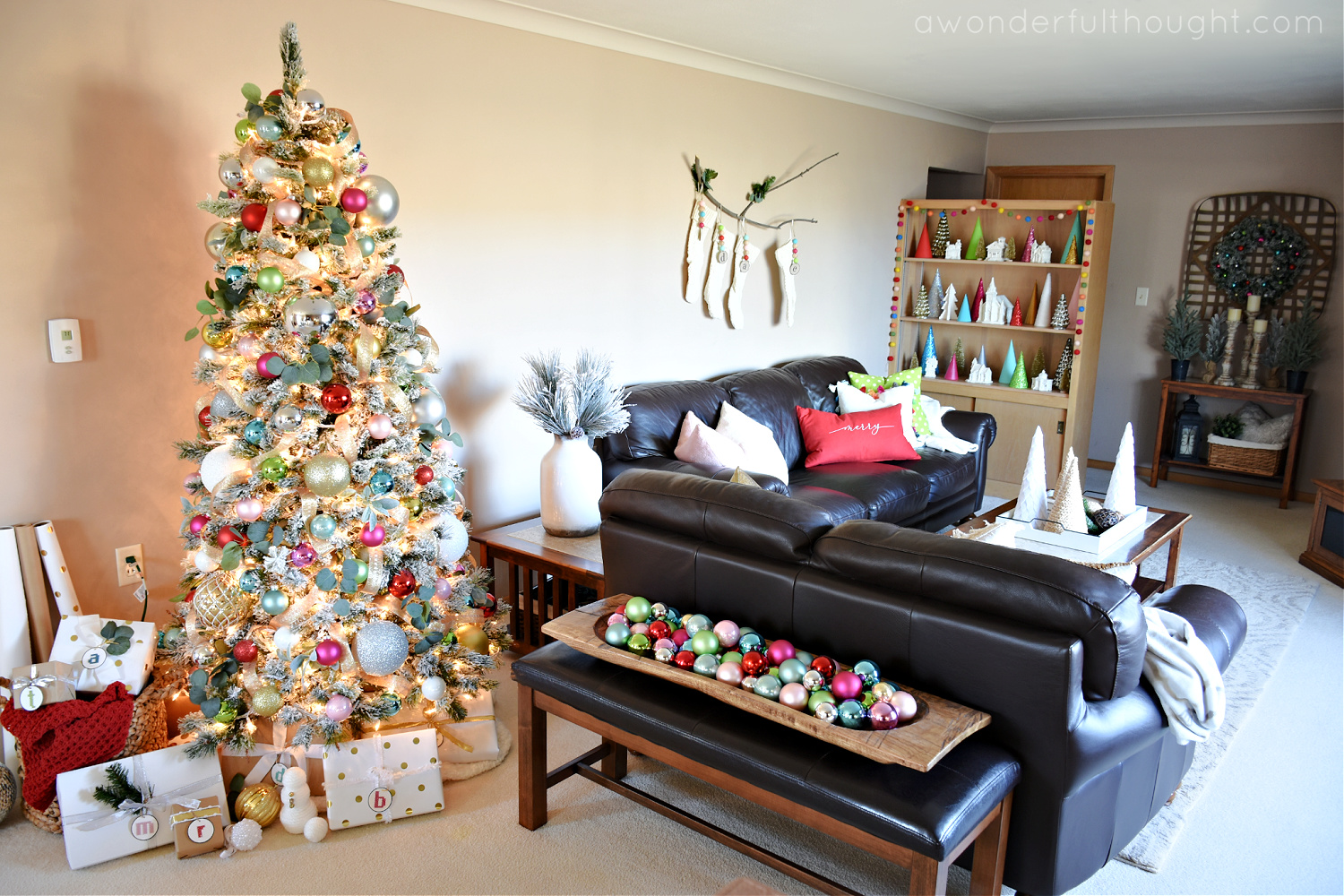 Vintage Style Christmas Tree - A Wonderful Thought