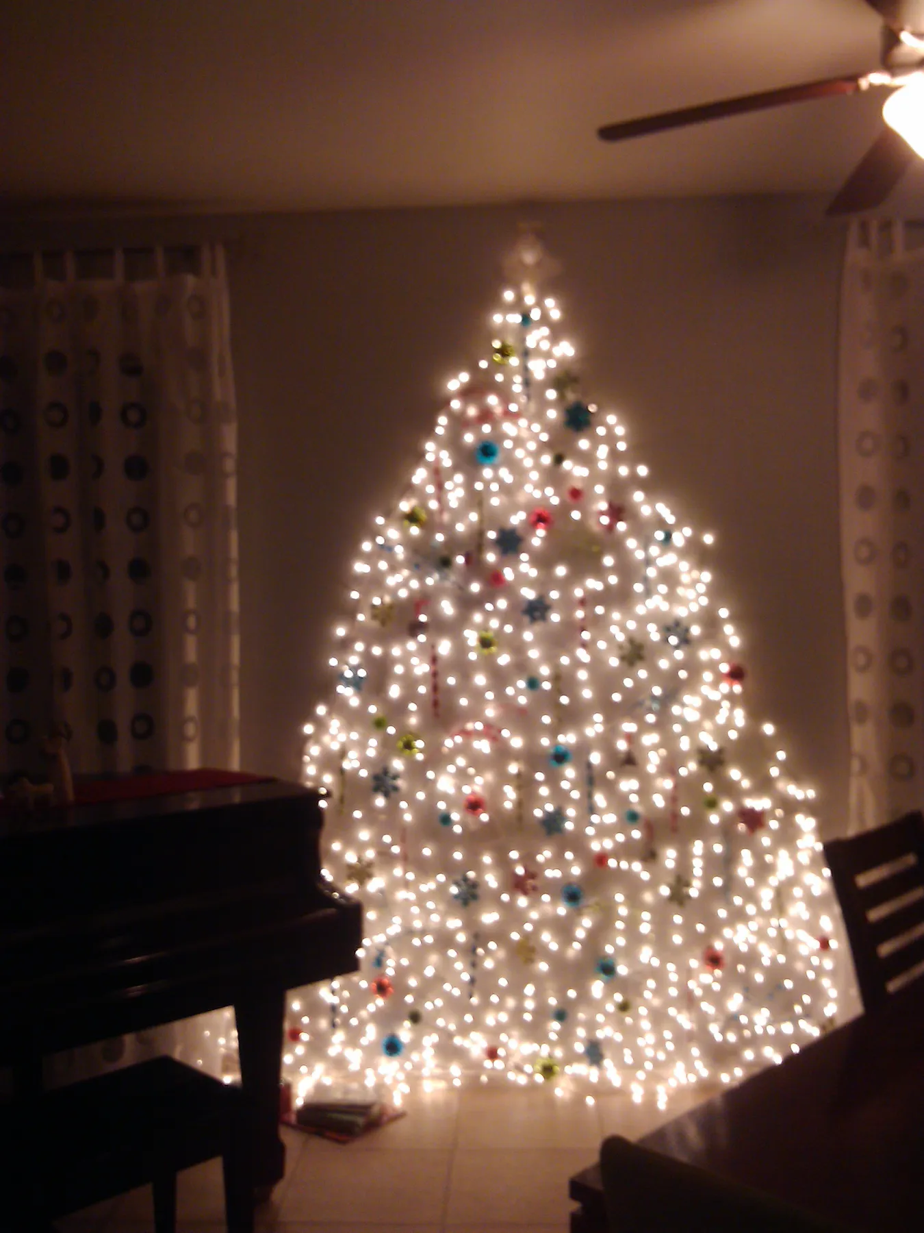 wall Christmas tree – A Simple Modern Life