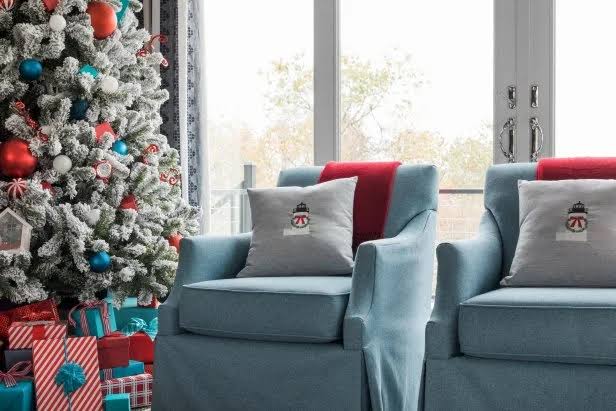 White Christmas Decorating Ideas | White Flocked Christmas Trees | HGTV