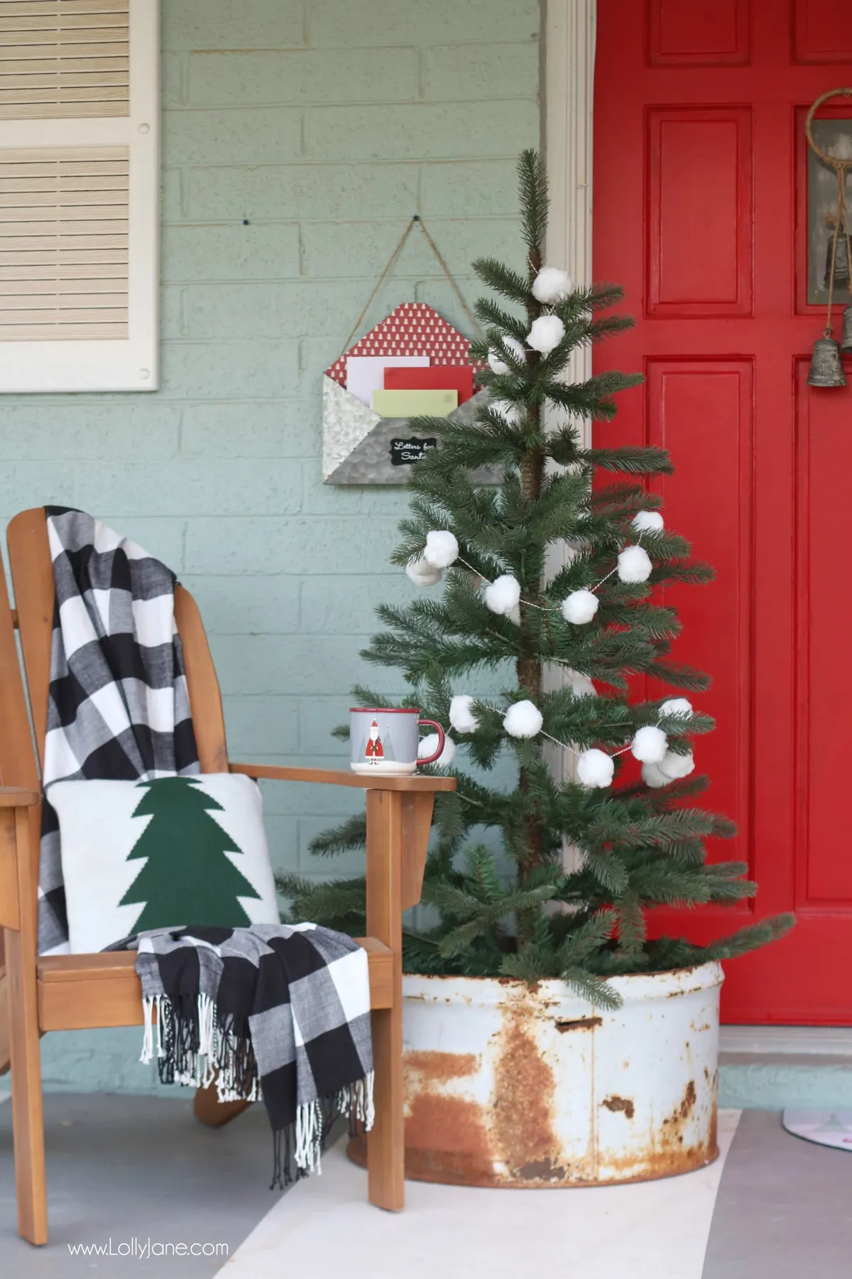 White Pom Pom Christmas Tree Garland Tutorial