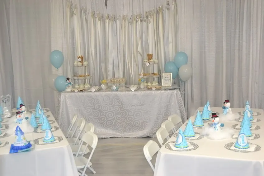 white_blue winter wonderland birthday party decor | SF Bay Area Wedding / Event Planners & Designers