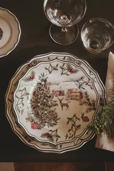 White/Christmas trees 4-Pack Porcelain Appetizer Plates at H&M Home | H&M US