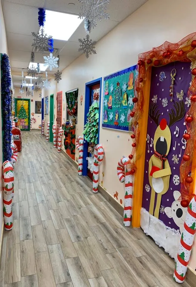Winter Classroom Door. TeachersMag.com