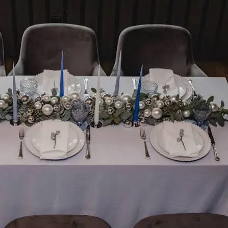 WINTER WONDERLAND | Magnolias on Silk | Perfect table decoration for  Christmas to rent!