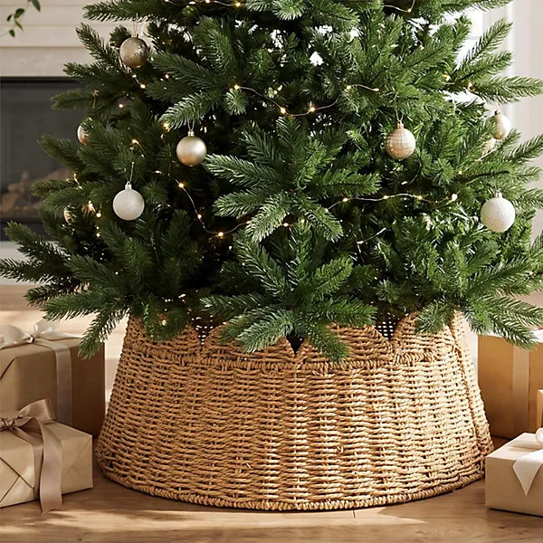 Woven Christmas Tree Collar Skirt Rattan Base Cover with Scalloped Edge Xmas