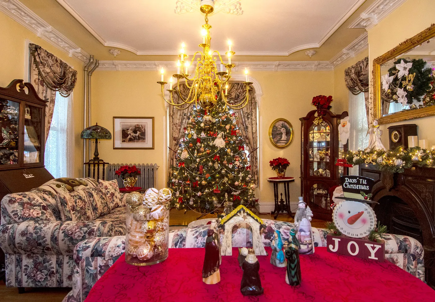 Yellow Frame Church to host annual Holiday Home Tour and Santa's Gourmet  Shop