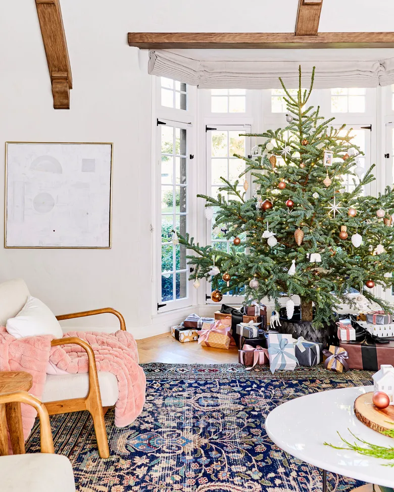 You Really Can't Top These Christmas Tree Topper Ideas